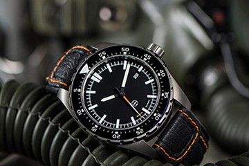 西安劳力士表走慢维修多少钱